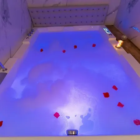 Apartment Loveroom Avec Jacuzzi, Instant Detente *