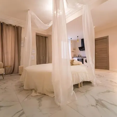 Loveroom Avec Jacuzzi, Instant Detente Nice