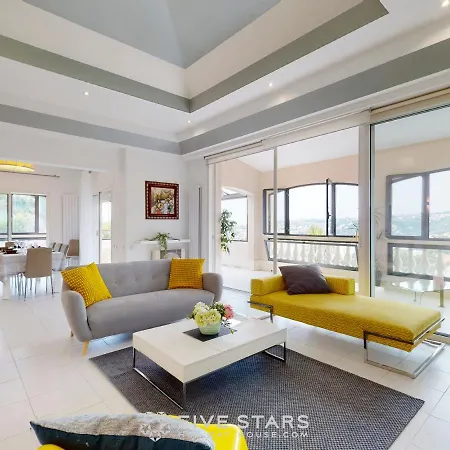 Elise Five Stars Holiday House * Nice