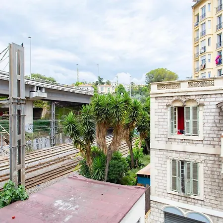 26 , La Riviera Appartement