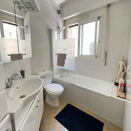 Apartment Charming Flat In Heart Of *