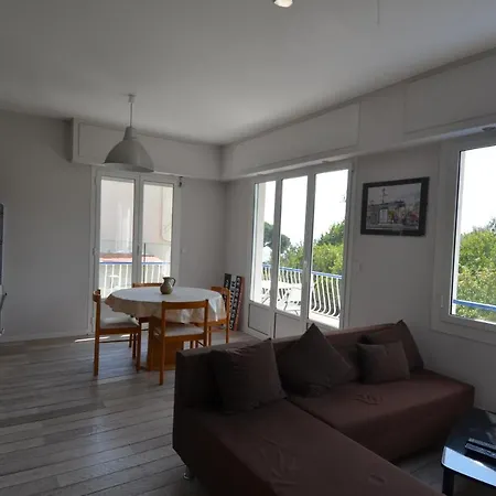 Superbe Avec Vue Dans Les Hauteurs Du Port De Apartment Nice