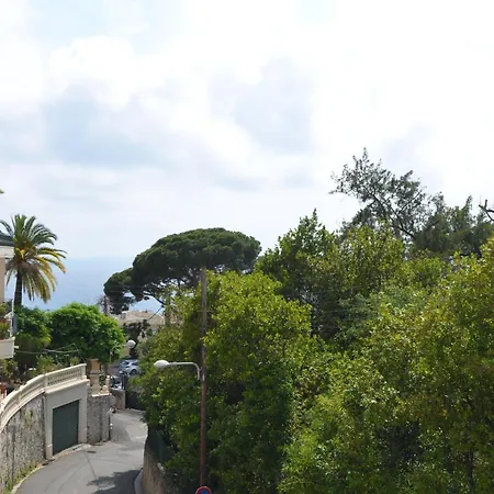Apartment Superbe Avec Vue Dans Les Hauteurs Du Port De