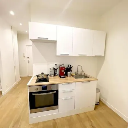 Center - Spacious - 4 Pax Apartment