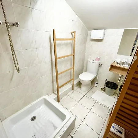 B Ot Le Cocon De Jules- Old Town Promenade Des A Apartment