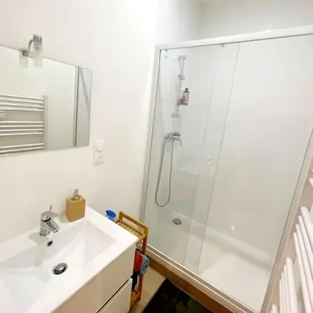 Center - Spacious - 4 Pax Apartment Nice