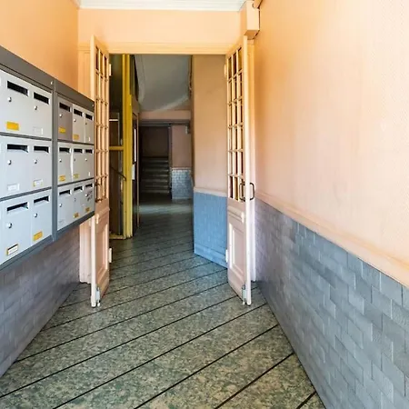 L51 Reine Jeanne 6 Pax Ac Apartment