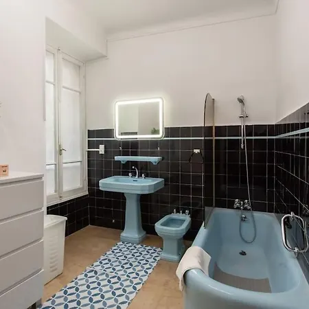 L51 Reine Jeanne 6 Pax Ac Apartment
