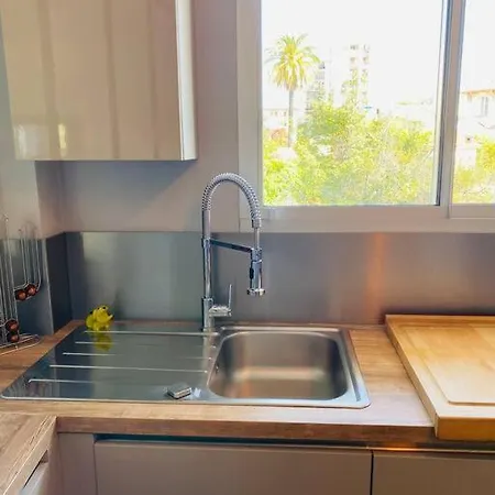 Apartment Large Studio With Parking Nice