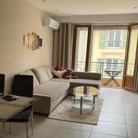 Apartment The Entire 2 Rooms, Balcony, Sea View *