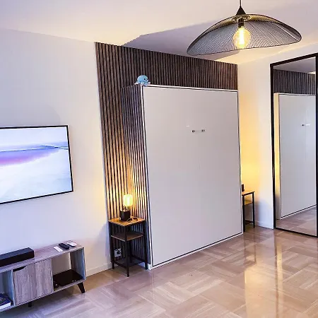 Appartement Promenade-des-anglais-front-sea