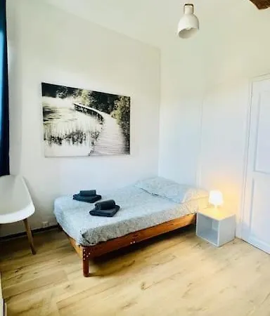 T3 - 3 Chambres Proche Toutes Commodites Apartment