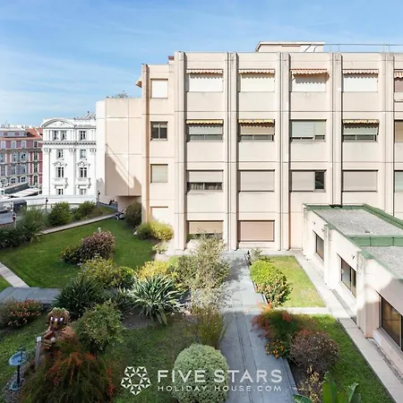 Apartment Life Family Fshh -