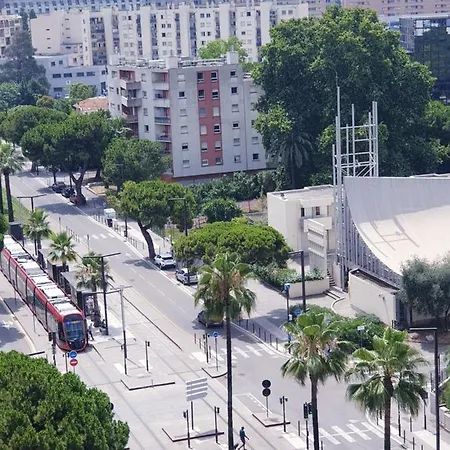 Bed & Breakfast Private Room Near Airport 5 Min Train 3 Min And Tram On Site, Beach 7 Min, 2 Showers And 2 Toilets , Chambres Privatives Proche Aeroport 5 Min Train 3 Min Et Tramway Sur Place, Plage 7 Min, 2 Douches Et 2 Wc Nice