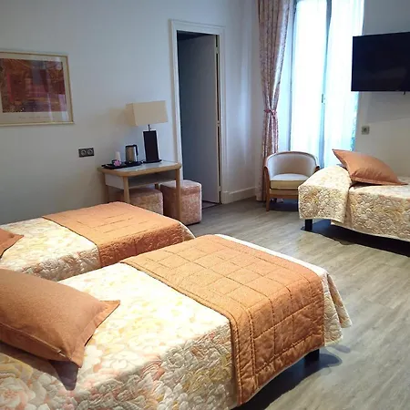 Busby Hotel 3*