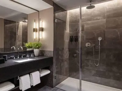 Anantara Plaza - A Leading Of The World Hotel