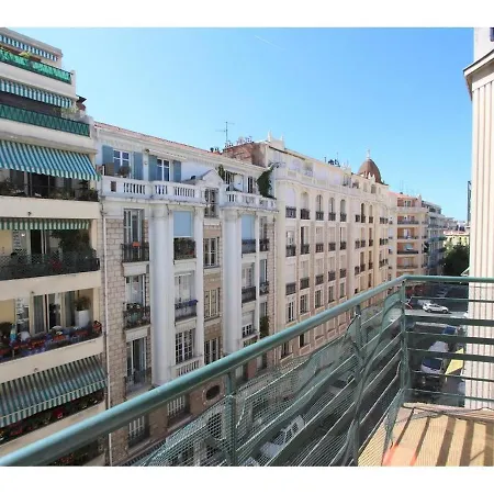 Appartement Chic & Spacious Getaway In - 10min To Nice