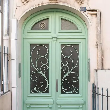 Centre : A Proximite De Nice