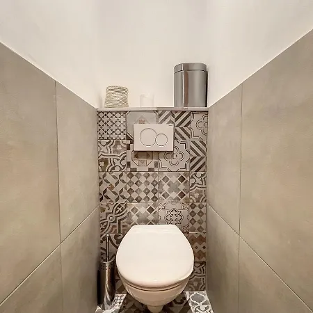 Old Town Place Rossetti Themed 2br Full Air Conditioning *