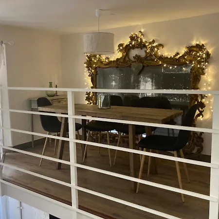 Petit Palace In Old Apartment Nice