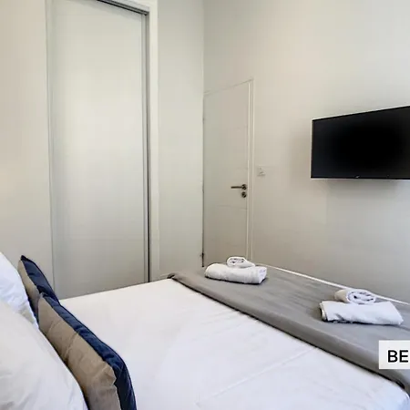 Nestor&jeeves - Cozy Maccarani - Center, Close Sea Appartement *