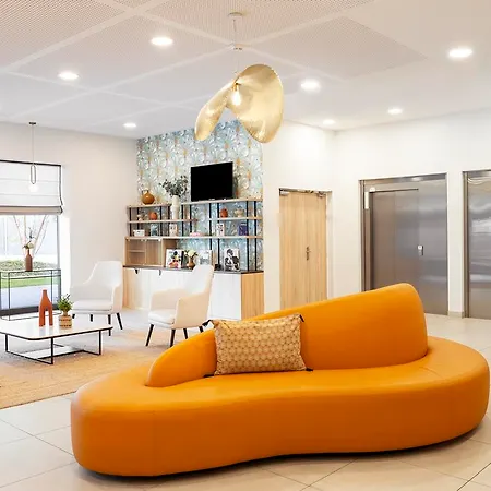 Residhome Aeroport Aparthotel 3*