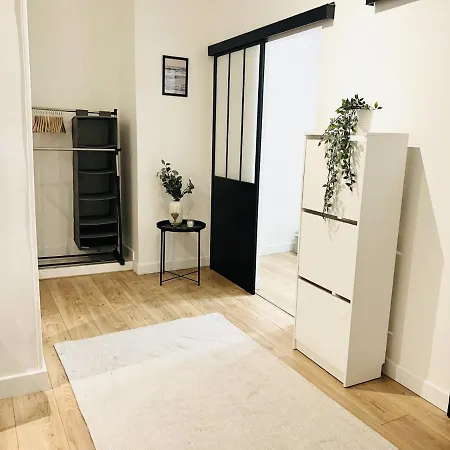 Appartement Sublime 2 Pièces Au Cœur De La Vieille Nice