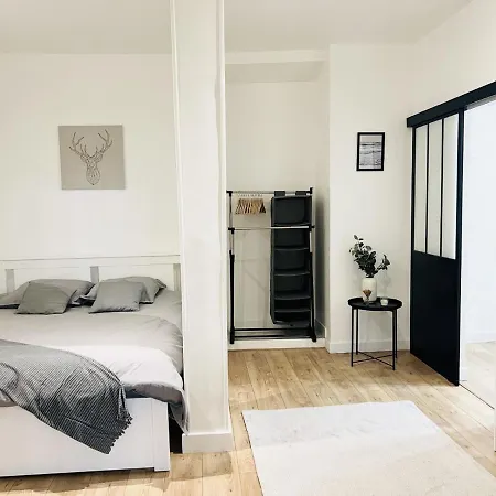 Sublime 2 Pièces Au Cœur De La Vieille Appartement *