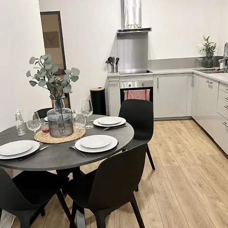 Appartement Sublime 2 Pièces Au Cœur De La Vieille *