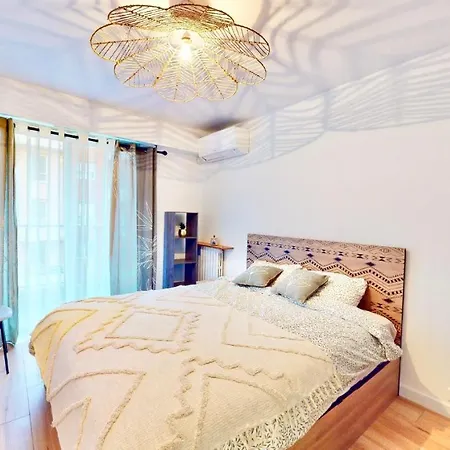 Cosy 2 Bedroom Near Port