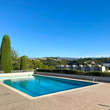 Appartement Cosy 2 Pieces, Jardin Privatif Et Piscine Fabron