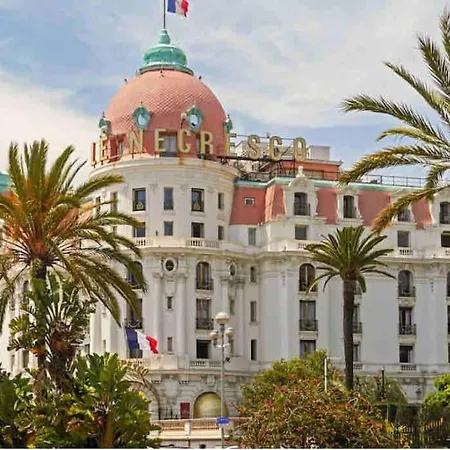 Atypique Et Merveilleuse Petite Maison En Plein Cœur De Nice, à Proximité De La Et Des Plages