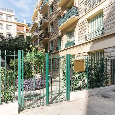 Apartment - Carre D'or