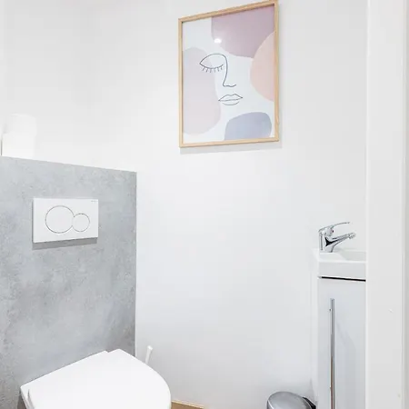 Garibaldi Square - Cozy 1 Bdr Old Town * Nice