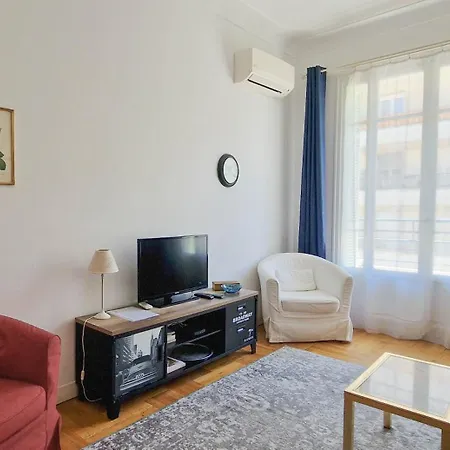 Center Nice,1 , 2 Balcons Appartement