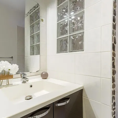 Apartment Les Yuccas Promenade Des By Interhome Nice