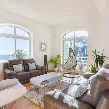 De Charme Moderne Avec Piscine Et Vue Maison d'hôtes 3*