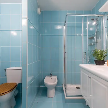 1 Bedroom Downtown Carré D'or With Garage Appartement Nice