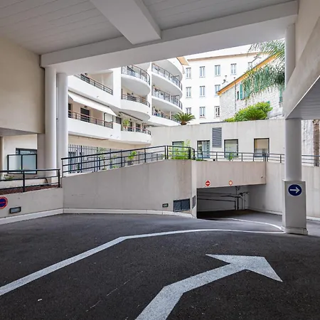 Appartement 1 Bedroom Downtown Carré D'or With Garage