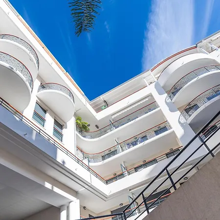 1 Bedroom Downtown Carré D'or With Garage Nice