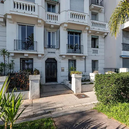 Sea View - 2 Bdr Promenade Des Appartement *