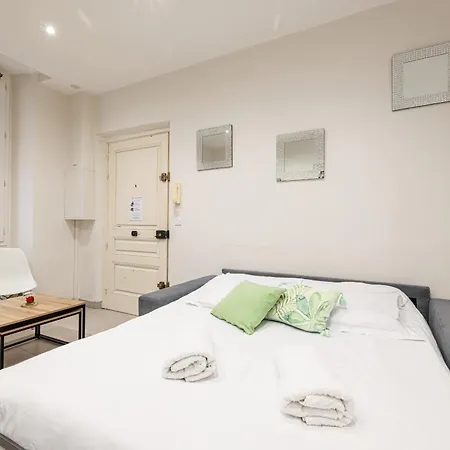 Charming 1 Bdr Old Town Appartement