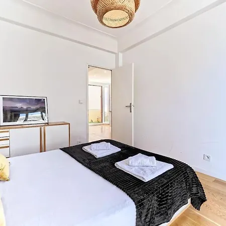 Apartment Centre Ville-grand De 50 M2 - Cosy Avec Terrasse -wifi