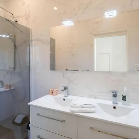 #22 Emma 2bdr Balcony Center Town 2mins Tramway Appartement Nice