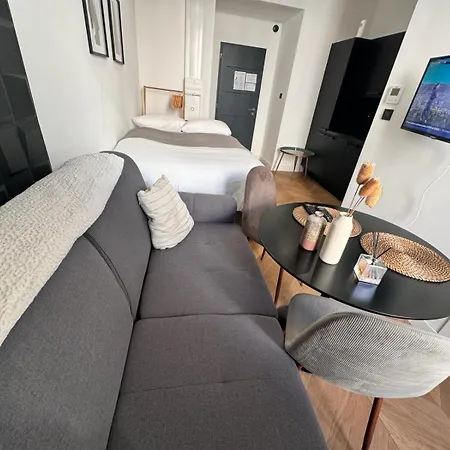 Chic Cozy In The Heart Of The Apartment