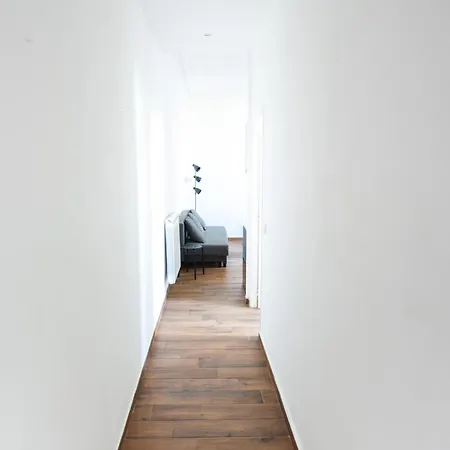 Center Flat *