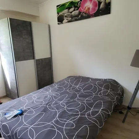 2 Pieces Proche Apartment *