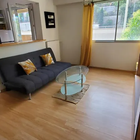 Apartment 2 Pieces Proche *