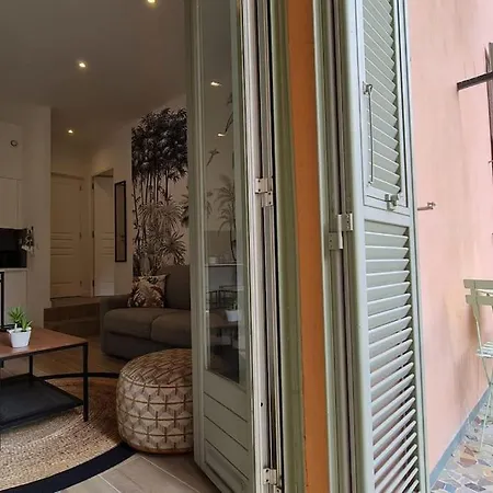 Jean Jaures - Vieux Superbe T2 Ensoleille Avec Grand Balcon Nice
