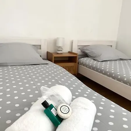 Appartement Saint Philippe - T3 Près De La